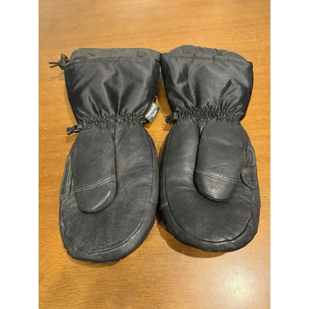 ICEARMOR By CLAM Soft Shell Thinsulate Winter Mitten Zip Pocket S/M